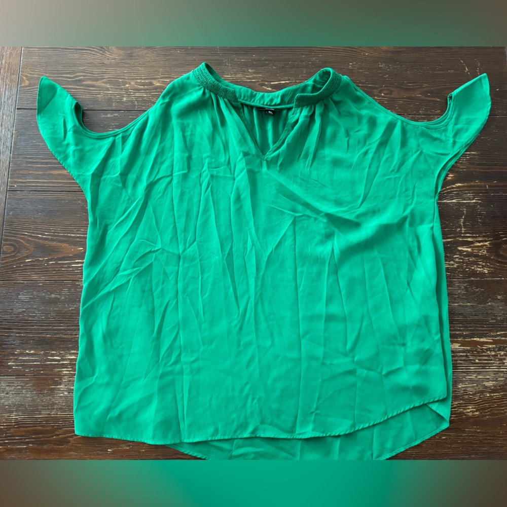 Massimo, women’s XL top with open shoulder